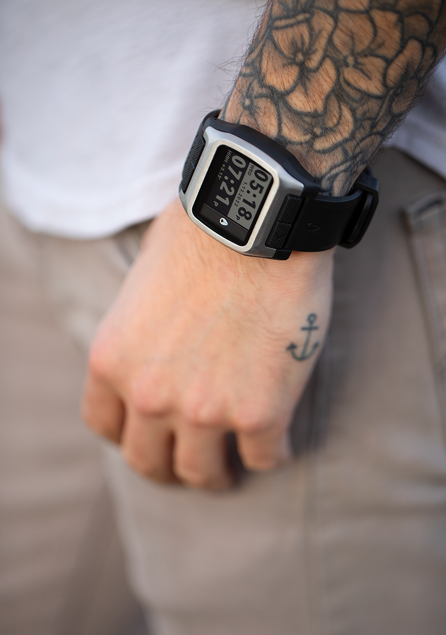 High Tide - Plata / Negro