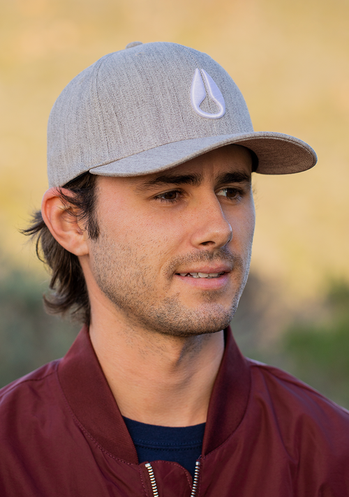 Gorra con cierre ajustable Deep Down - Gris terciopelo/blanco